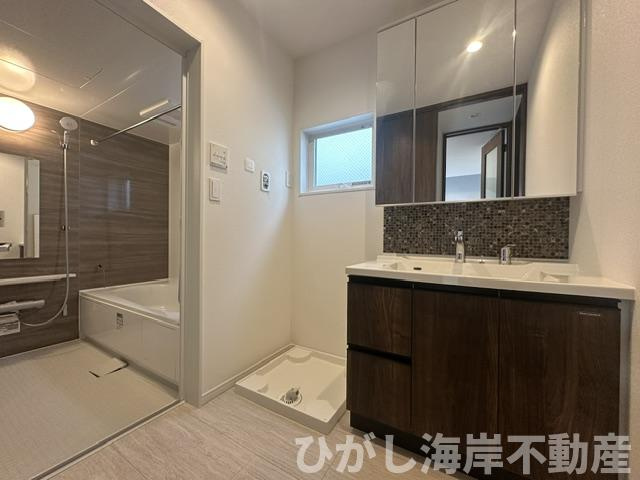 茅ヶ崎市南湖3丁目　新築戸建　全2棟の脱衣所|脱衣スペース