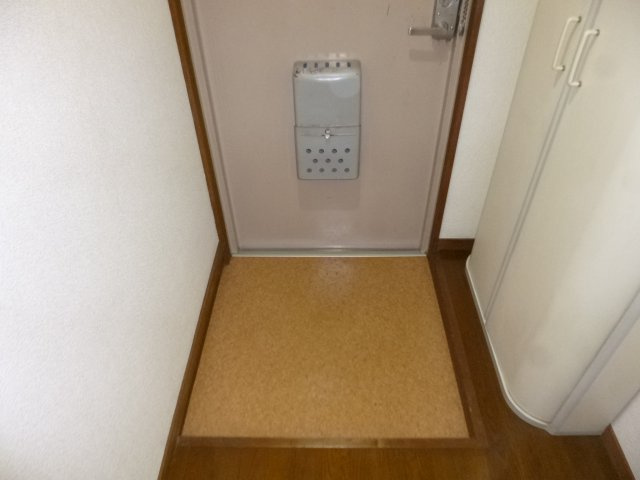 【玄関】 | スカイハイムコミヤ