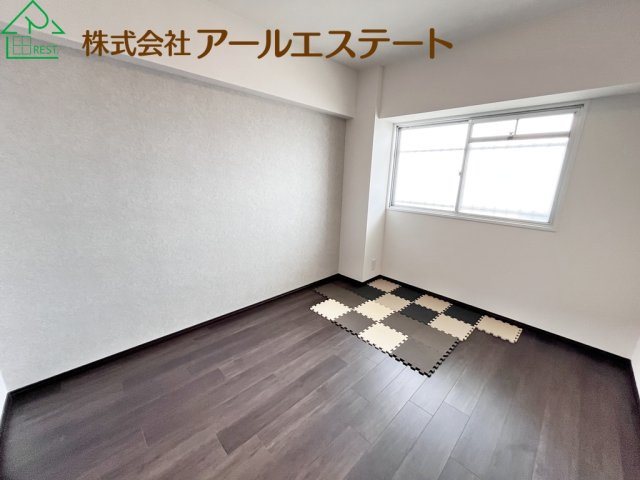 藤和東加古川ハイタウンA棟　　JR「東加古川駅」徒歩10分の寝室