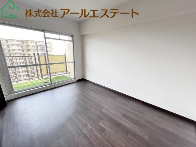 藤和東加古川ハイタウンA棟　　JR「東加古川駅」徒歩10分の洋室