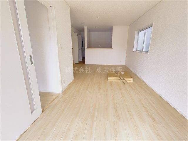 【居間・リビング】の画像