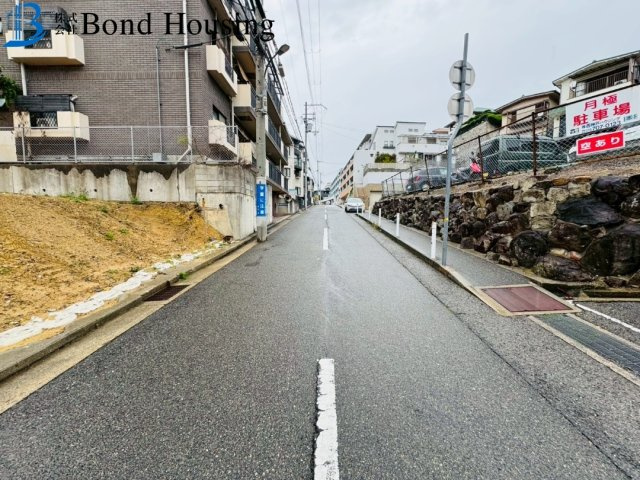 「平屋」「並列3台駐車可」旭が丘1丁目　限定１棟の前面道路含む現地写真