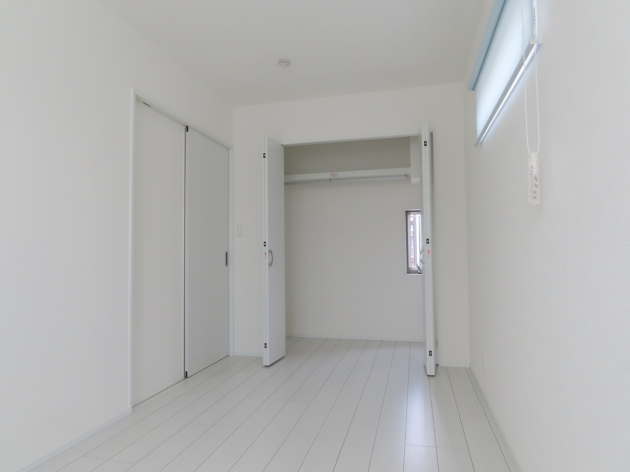 波田　売中古住宅の収納