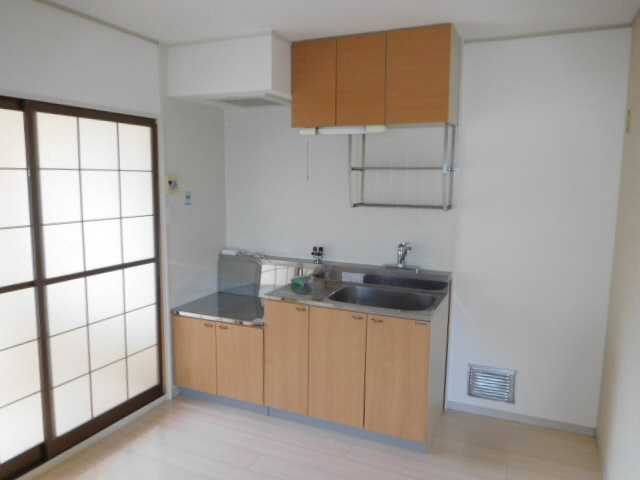姫路市白浜町宇佐崎北３丁目のハイツのキッチン