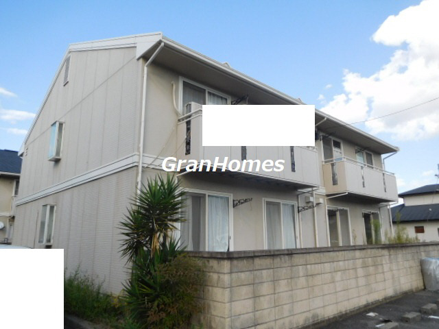 姫路市白浜町宇佐崎北３丁目のハイツの外観