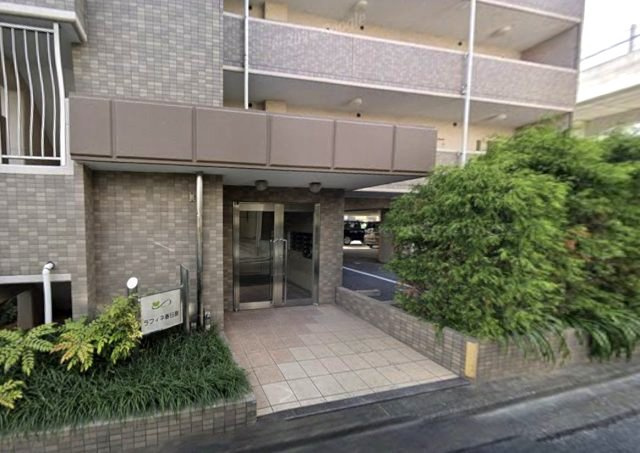 【エントランス】 | ラフィーネ春日原