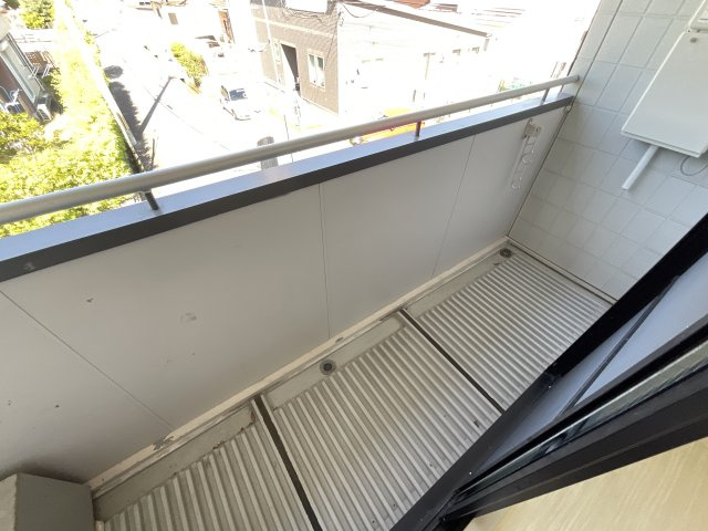 【バルコニー】 | フレール弥生E棟 | バルコニーです