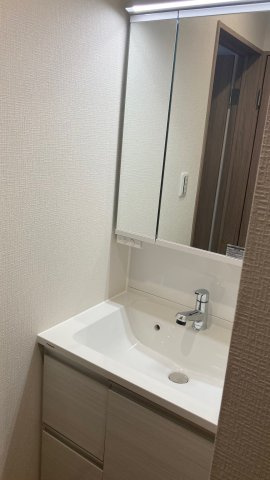 新築住宅の独立洗面台|独立洗面化粧台付き