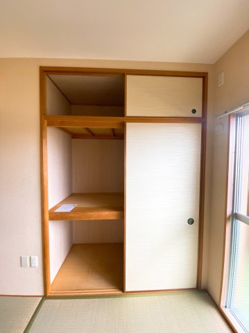大阪市阿倍野区相生通１丁目の賃貸マンションの収納