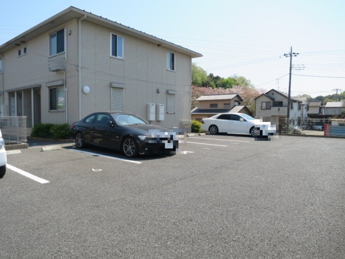 ハイブリッジ　Ⅱの駐車場