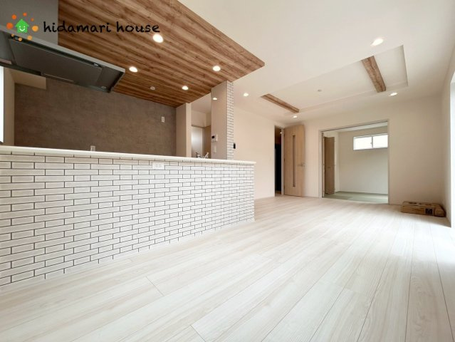 西区佐知川7期　新築戸建　ブルーミング01の居間・リビング|LDK：16帖