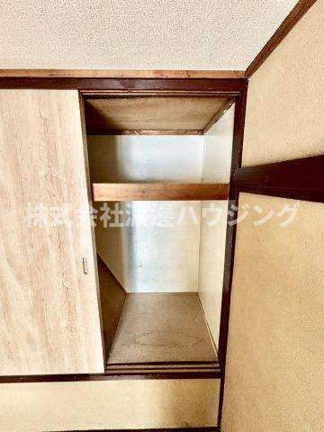 東淀川区上新庄3丁目テラスハウスの収納