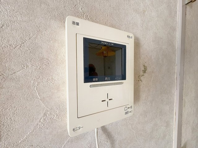 三郷早稲田団地3-4-2号棟の防犯設備|来客時に便利なTVモニターホン