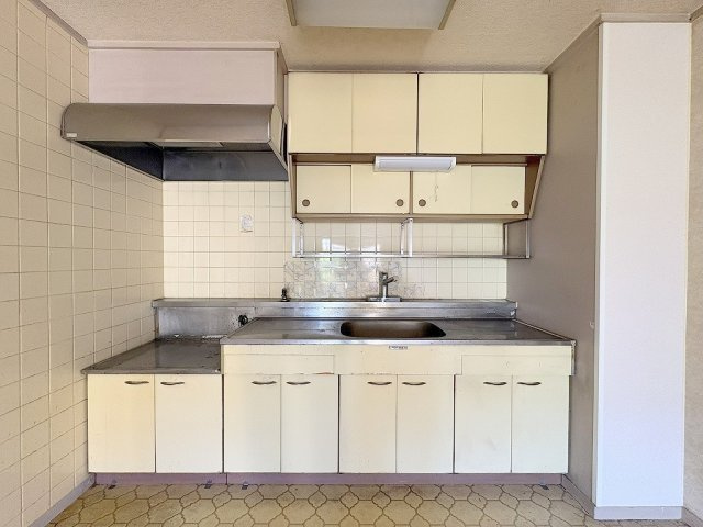 三郷早稲田団地3-4-2号棟のキッチン|ガスコンロ設置可能なキッチン