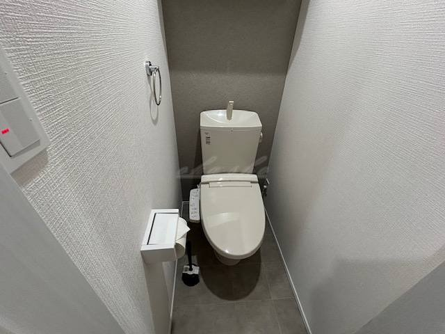 【トイレ】ラフィーネ反町