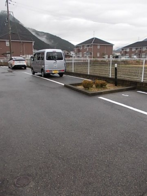【駐車場】 | ワイズハウス