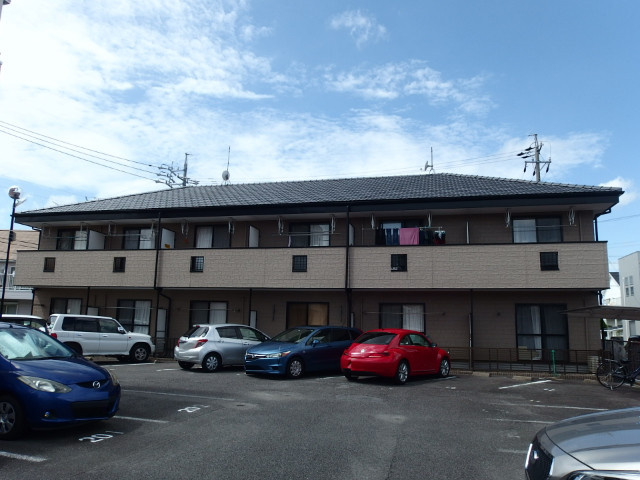 シャルモン・ナポール