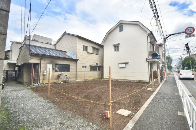 北区西が丘2丁目　建築条件無し売地の外観|2026.06.29撮影

現地ご見学希望・資料請求などお気軽にお問い合わせ下さい！
03-5990-5201