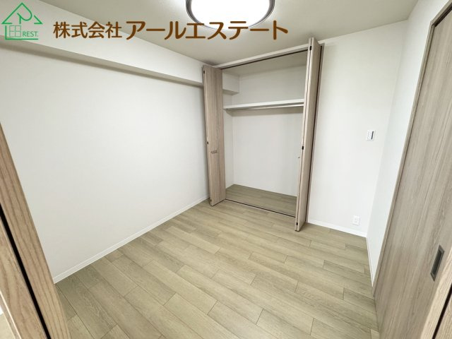 パレ・ロワイヤル姫路駅前　　JR「姫路駅」徒歩11分の収納