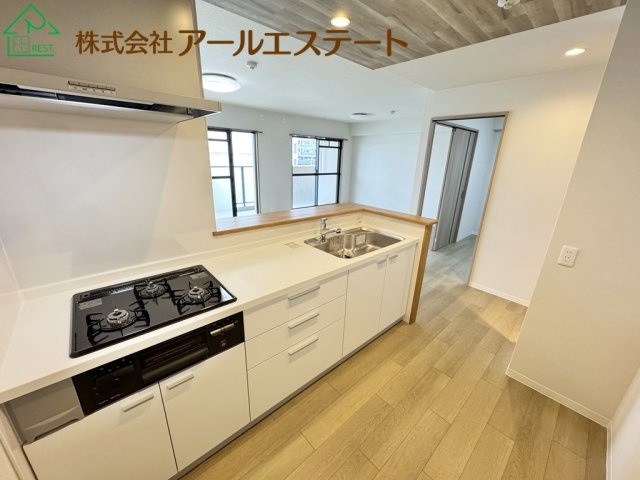 パレ・ロワイヤル姫路駅前　　JR「姫路駅」徒歩11分のキッチン