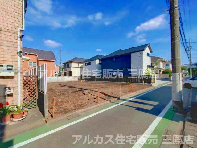 中央線 三鷹駅6分 売地 三鷹市下連雀3丁目の前面道路含む現地写真