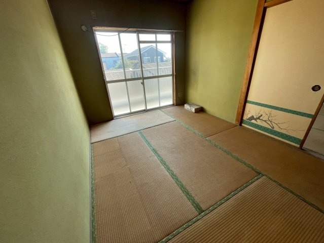 藤ビルの和室