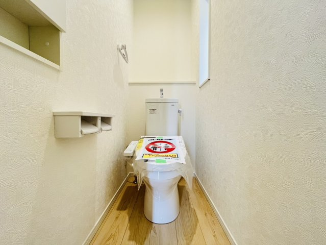 東海市加木屋町陀々法師14番102の一部『仲介手数料無料』新築一戸建て・建売のトイレ