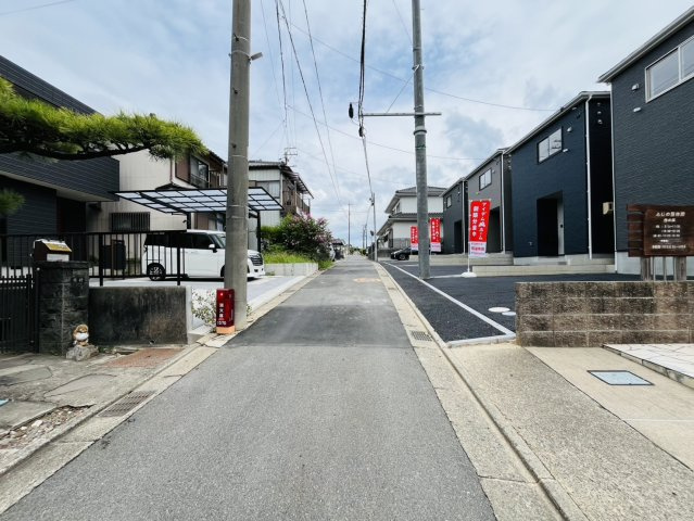 東海市加木屋町陀々法師14番102の一部『仲介手数料無料』新築一戸建て・建売の前面道路含む現地写真