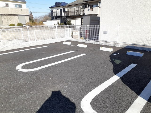 ルピナスの駐車場
