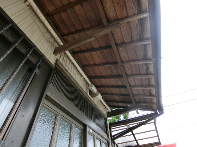 富塚町2156-35戸建の玄関