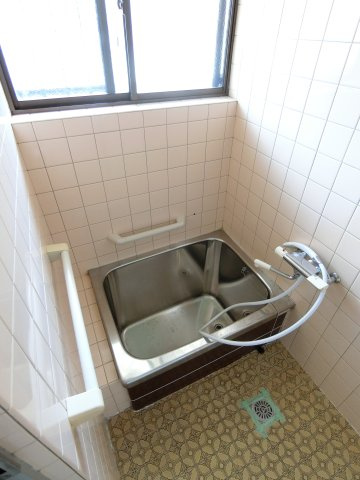 富塚町2156-35戸建の浴室