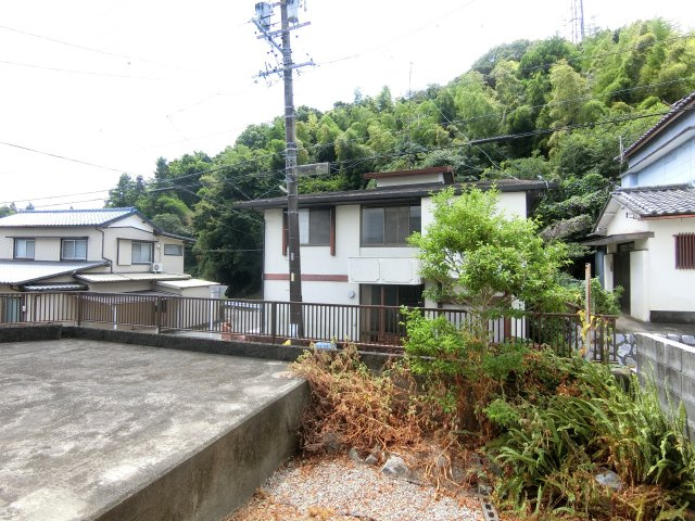 富塚町2156-35戸建の庭