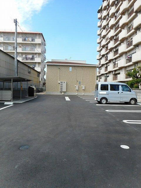 カーサ・リベルタの駐車場