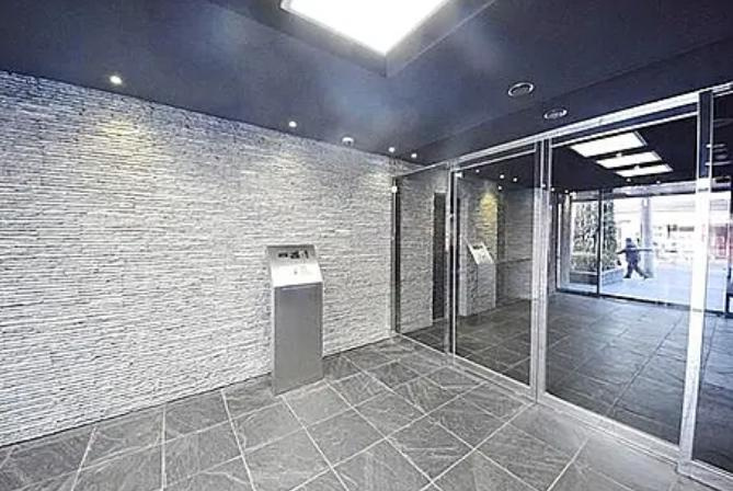プレール・ドゥーク秋葉原Ⅱのエントランス|落ち着いたエントランスです