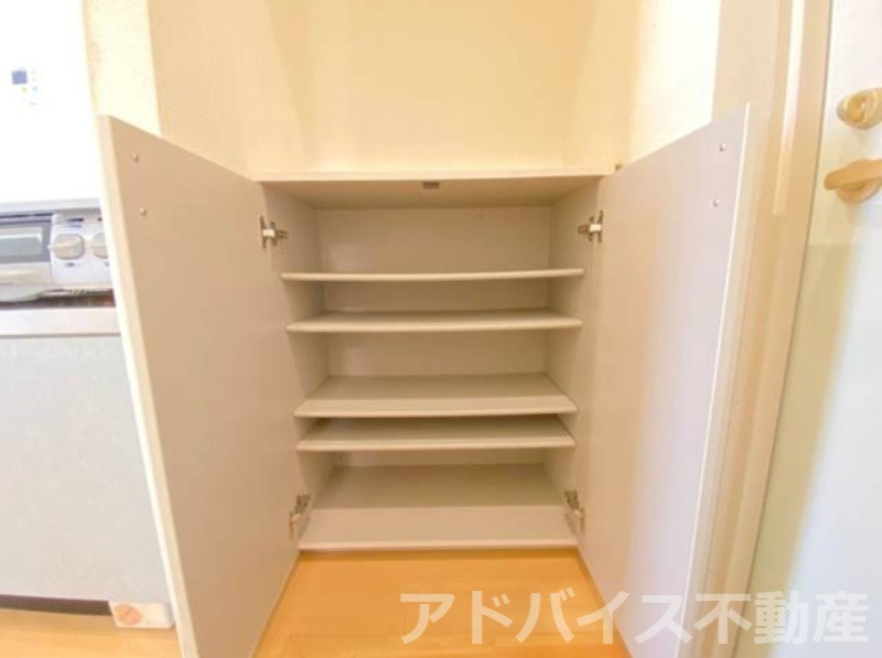 大川市大字榎津のアパートの収納