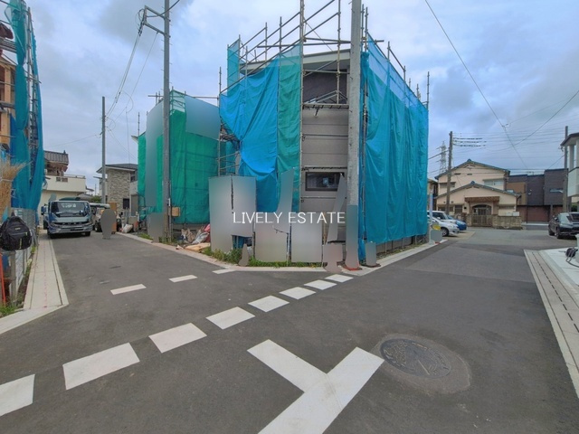 草加市吉町2丁目 新築分譲住宅 全5棟 4号棟の前面道路含む現地写真