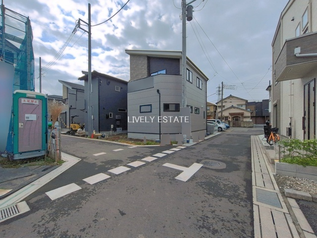 草加市吉町2丁目 新築分譲住宅 全5棟 4号棟の前面道路含む現地写真