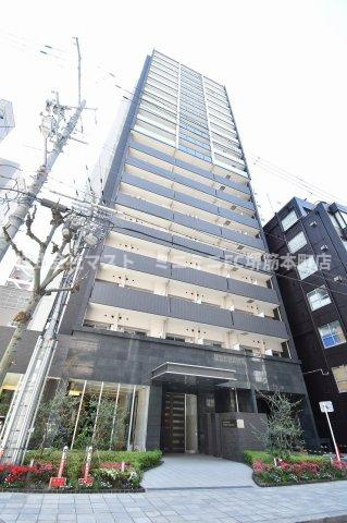 プレサンスタワー北浜の外観