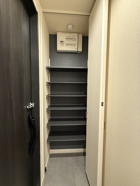 TRISQUARE北糀谷の玄関