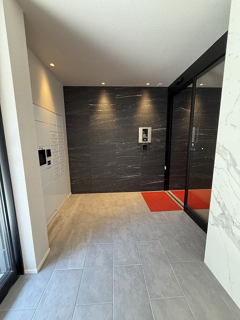 TRISQUARE北糀谷のエントランス