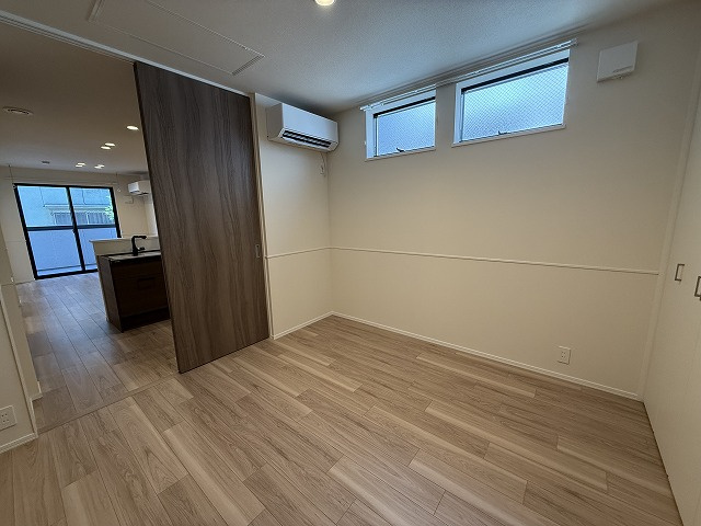 TRISQUARE北糀谷の洋室