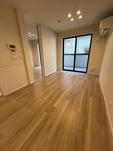 TRISQUARE北糀谷の居間・リビング