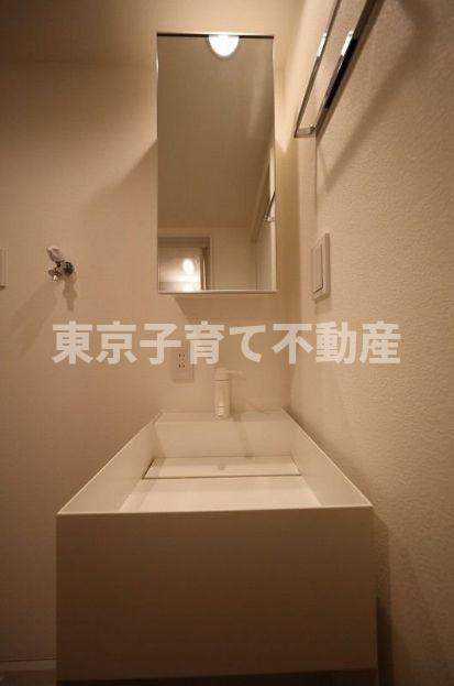 ＬｉｖｅＦｌａｔ千駄木の洗面所