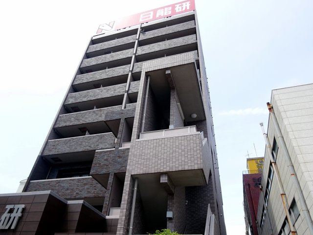 西宮北口プライマリーワンの外観