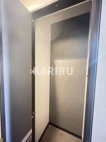 カーサクレスト清水Ⅰの玄関