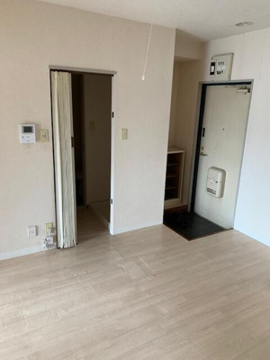 【玄関】 | 第３サンビレッジ泉水