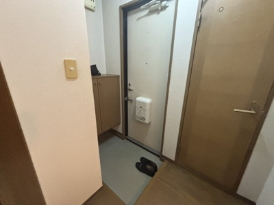 セジュール森の玄関|収納もある玄関です
