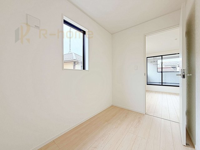 稲敷郡阿見町若栗第7　新築戸建て　1号棟のその他|主寝室に3帖のテレワークルーム付き！作業に集中できる嬉しい空間♪
