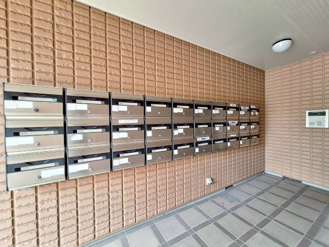サンクレールの設備|★便利な室内物干しフックあり★