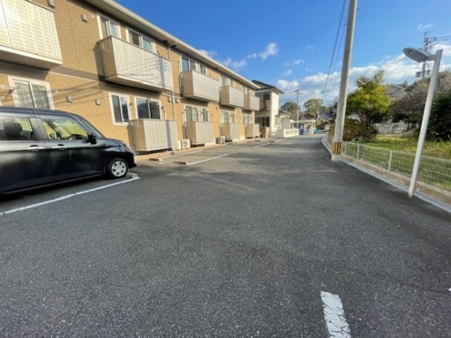 セジュール朽網Ⅱの駐車場